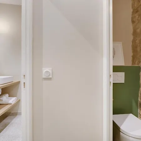Pick A Flat's Near Place De La Bastille - Rue Du Faubourg Saint Antoine * Parijs